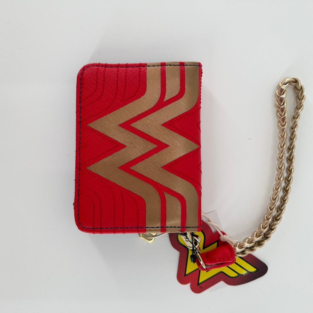 LOUNGEFLY Wonder Woman Wristlet Wallet Lasso of Truth Red Gold New Tags
